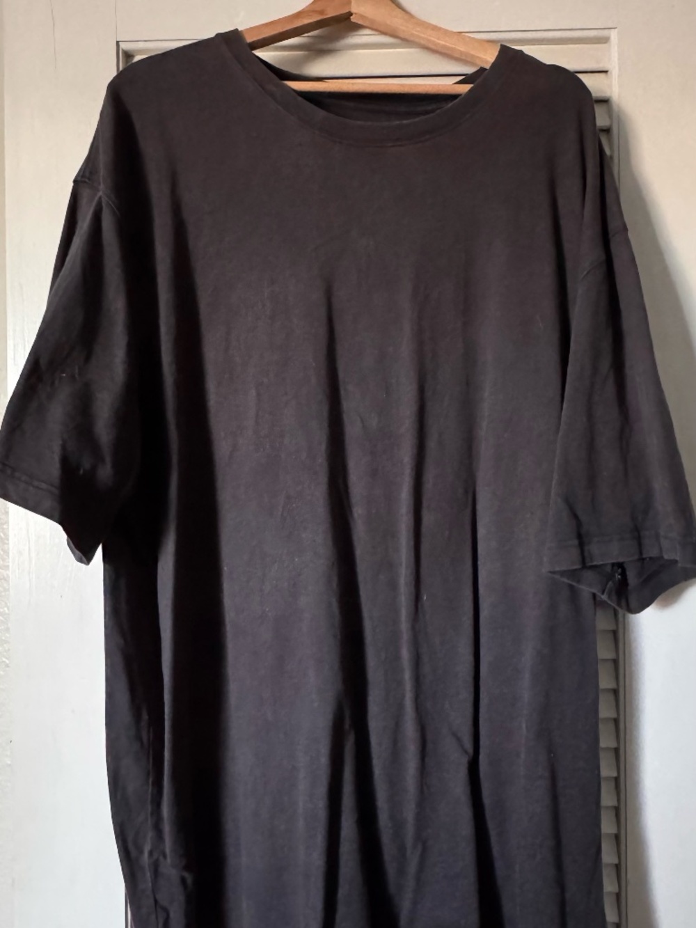 Men's Longtail T Standard Fit Short Sleeve T-Shirt